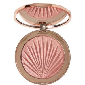 Revolution Glow Luminous Pressed Powder Highlighter *NEW